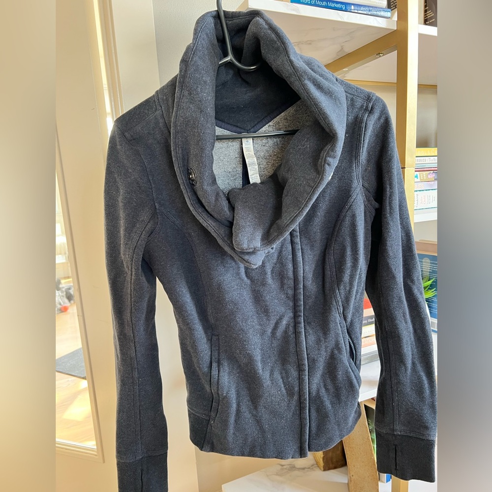 Lululemon Karmacollected Funnel Neck Zip Up Jacket- Navy size 8